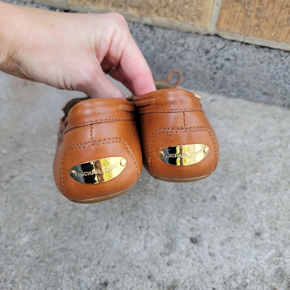 Michael Kors Cognac Brown Leather Bow Mocassin Loafers 7 - Picture 10 of 16